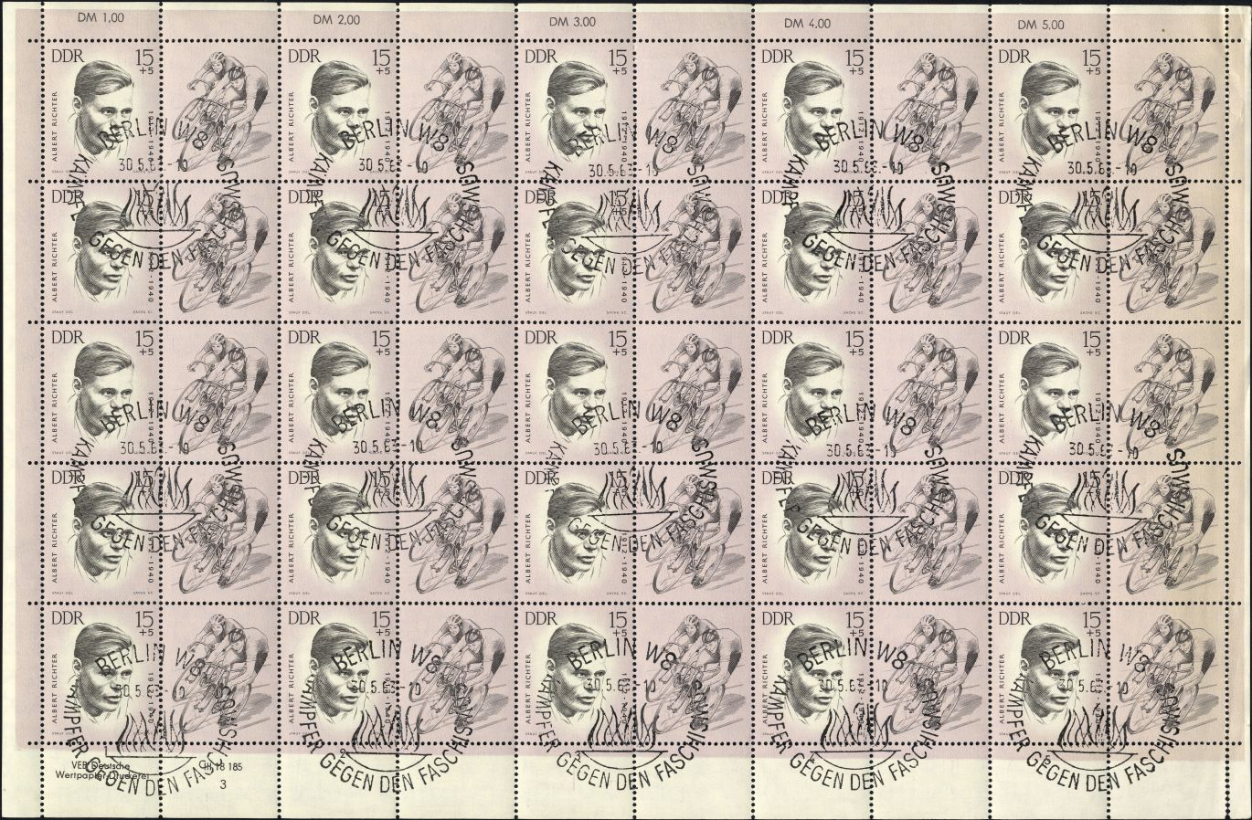 Image:ddr0960.2.small_bg1.jpg