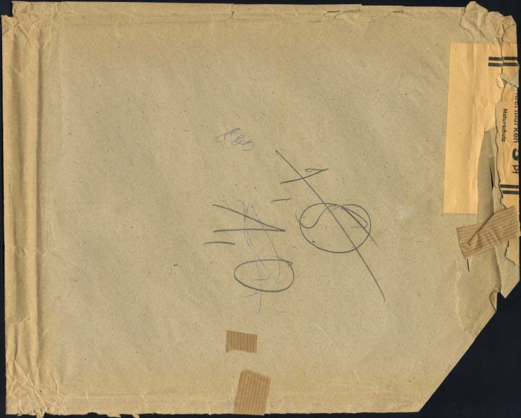 Datei:Ddr0561.2BTRs.small bg1.jpg