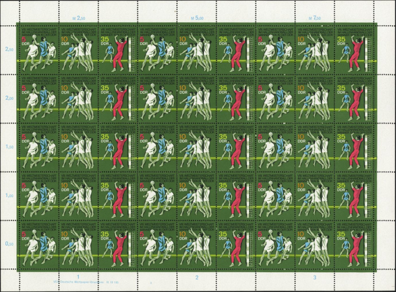 Datei:Ddr1928.9js.small bg1.jpg