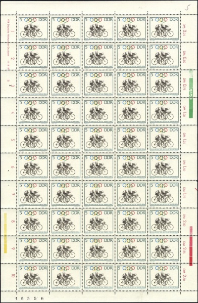 Datei:Ddr1033.5.small bg1.jpg