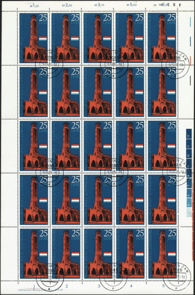 Datei:Ddr1705.2js.small bg1.jpg